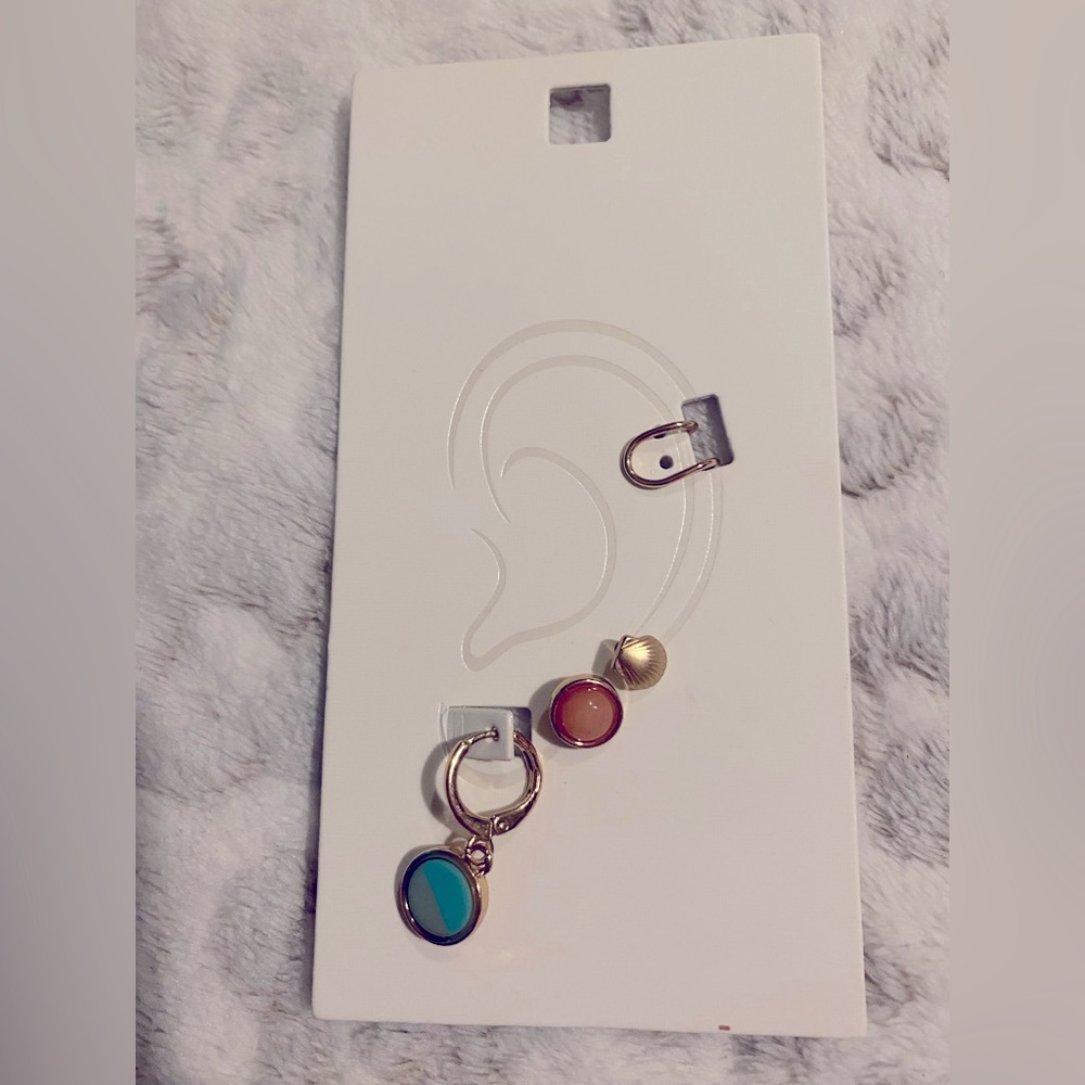 🔴 Old navy earring set.